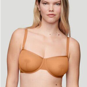 NWT CUUP BRA 32F IN CARAMEL